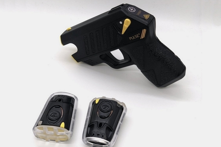 taser-pulse-plus-3